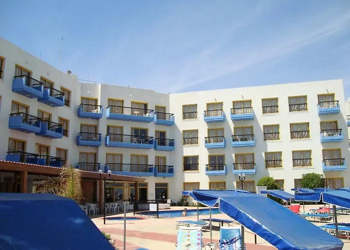 Отель Evalena 4*