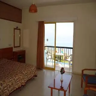 Evalena Протарас