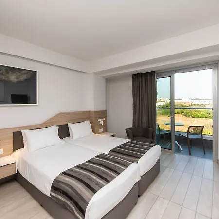 Evalena Hotel 4*
